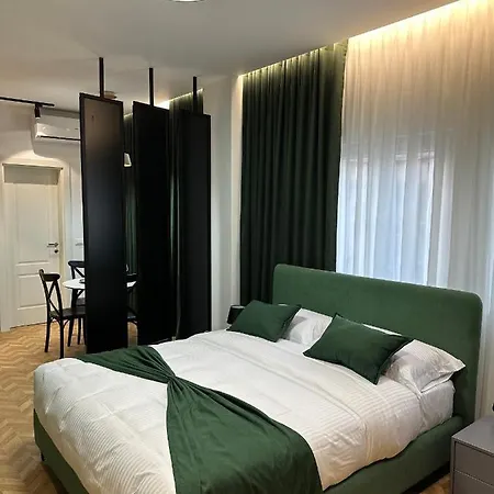 Delux 101 アパート *